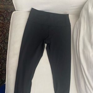 Lululemon Wunder Under ‘28 Size 10